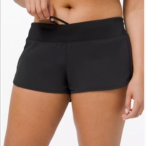 LuluLemon Speed Up Low-Rise Short 2.5”